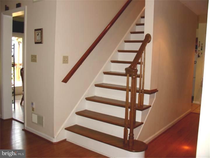 1735 Meade Street Reading, PA 19607 - Photo 11 of 14 Foyer