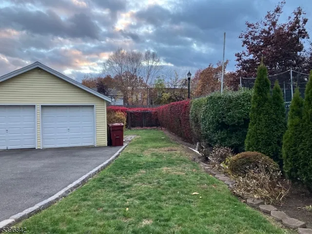 $2,200 | 147 Harrison Street, Nutley, NJ 07110