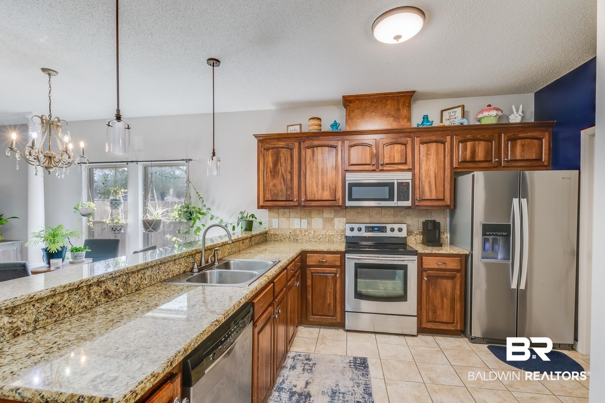 773 Wesley Avenue Mobile, AL 36609 - Photo 6 of 37