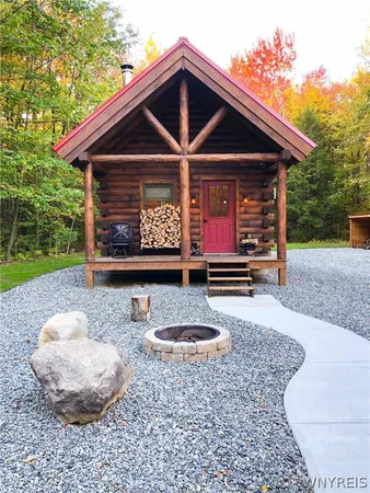 $995,000 | 418 Elmer Brown Road, Northampton, NY 12134