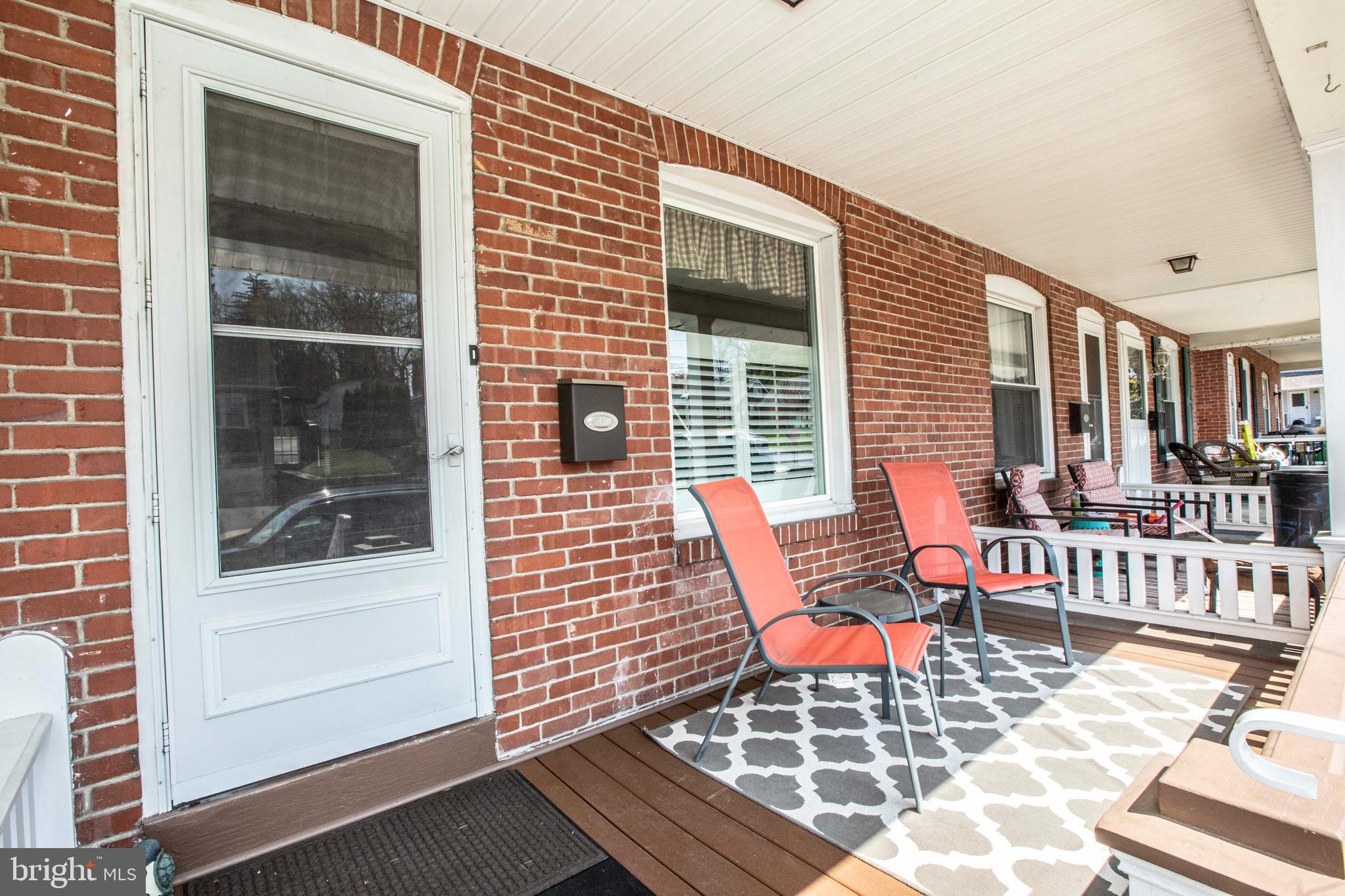 9 West Broad Street Reading, PA 19607 - Photo 2 of 27 Front Porch