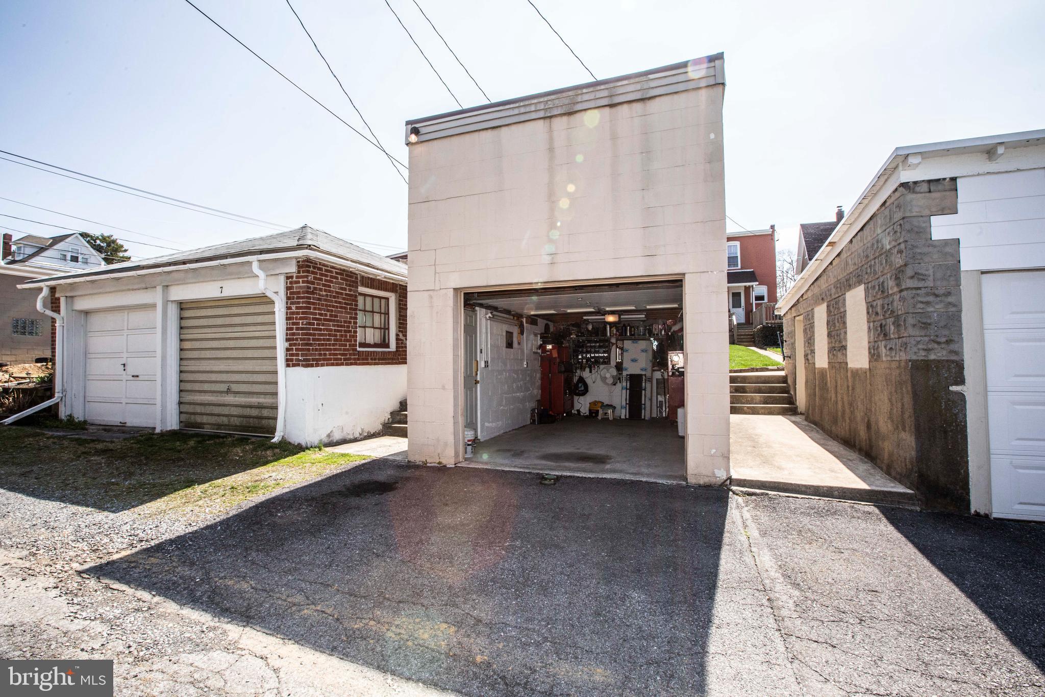 9 West Broad Street Reading, PA 19607 - Photo 25 of 27 Garage from alley