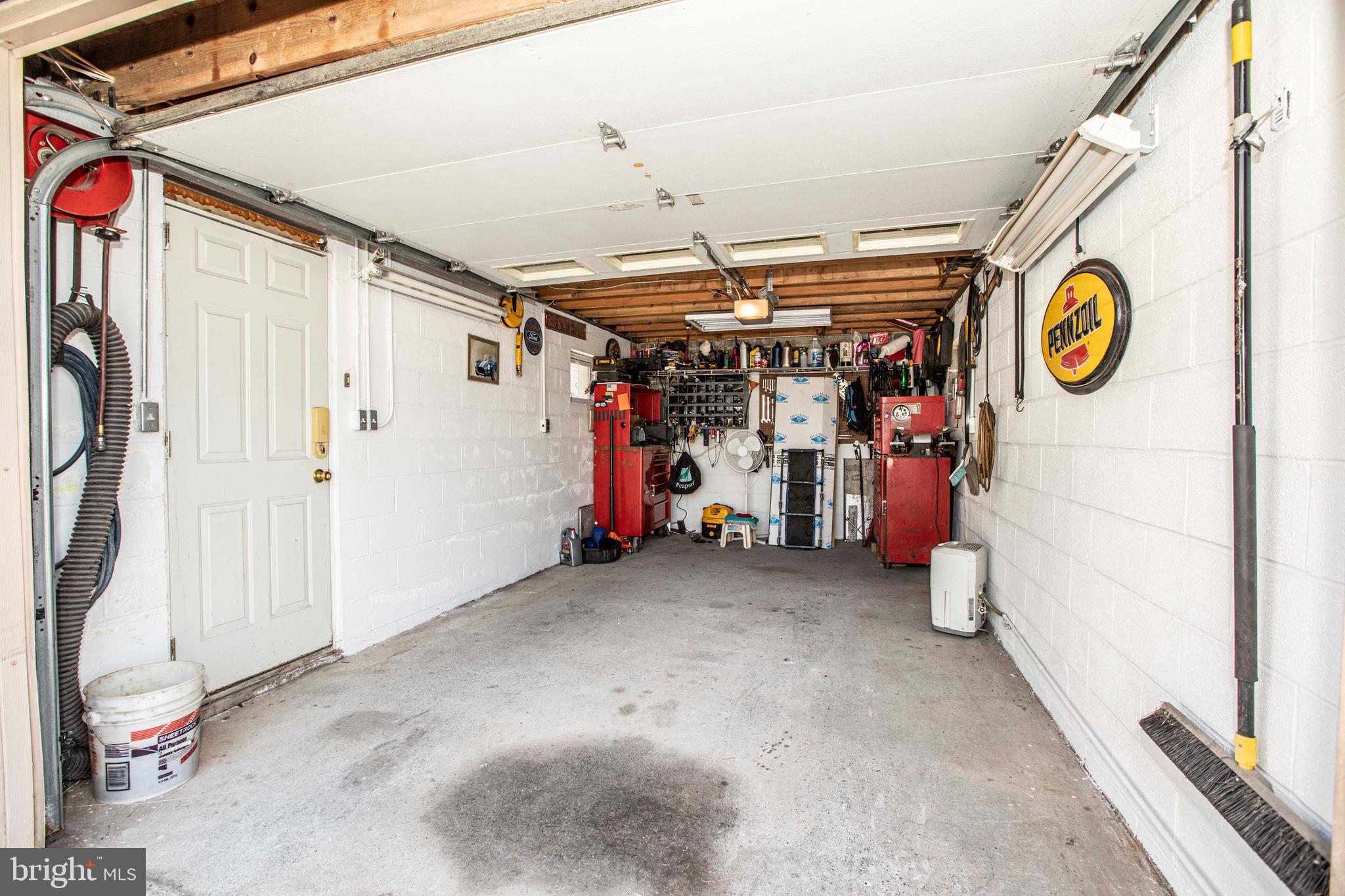9 West Broad Street Reading, PA 19607 - Photo 26 of 27 Garage