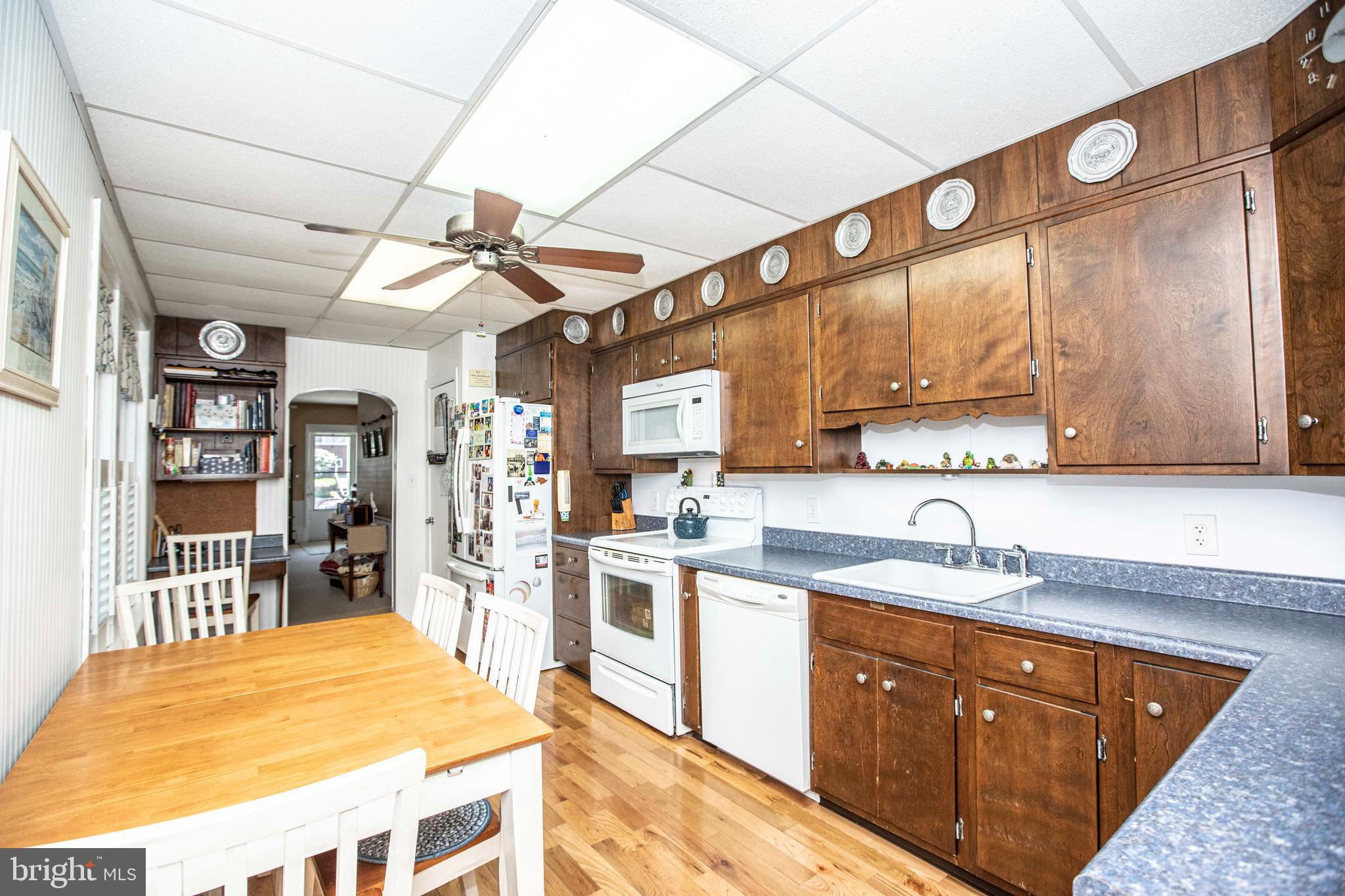 9 West Broad Street Reading, PA 19607 - Photo 8 of 27 Kitchen from back of home.