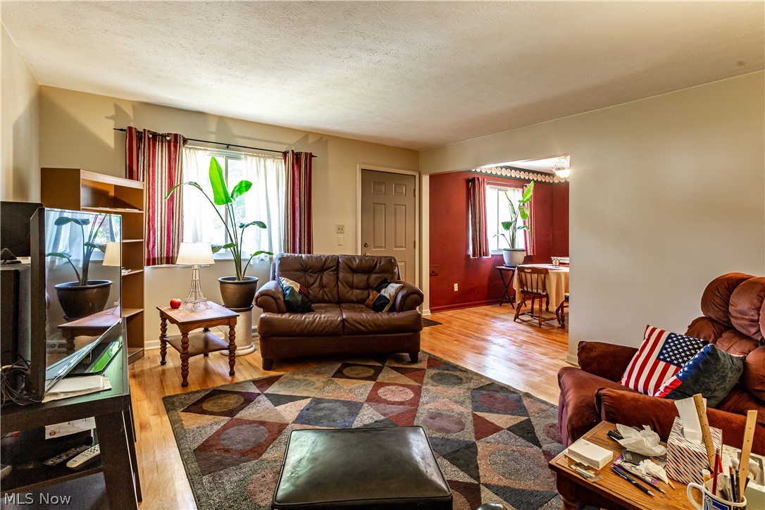 10509 Baltic Road Cleveland, OH 44102 - Photo 7 of 23 Gallery Image 7