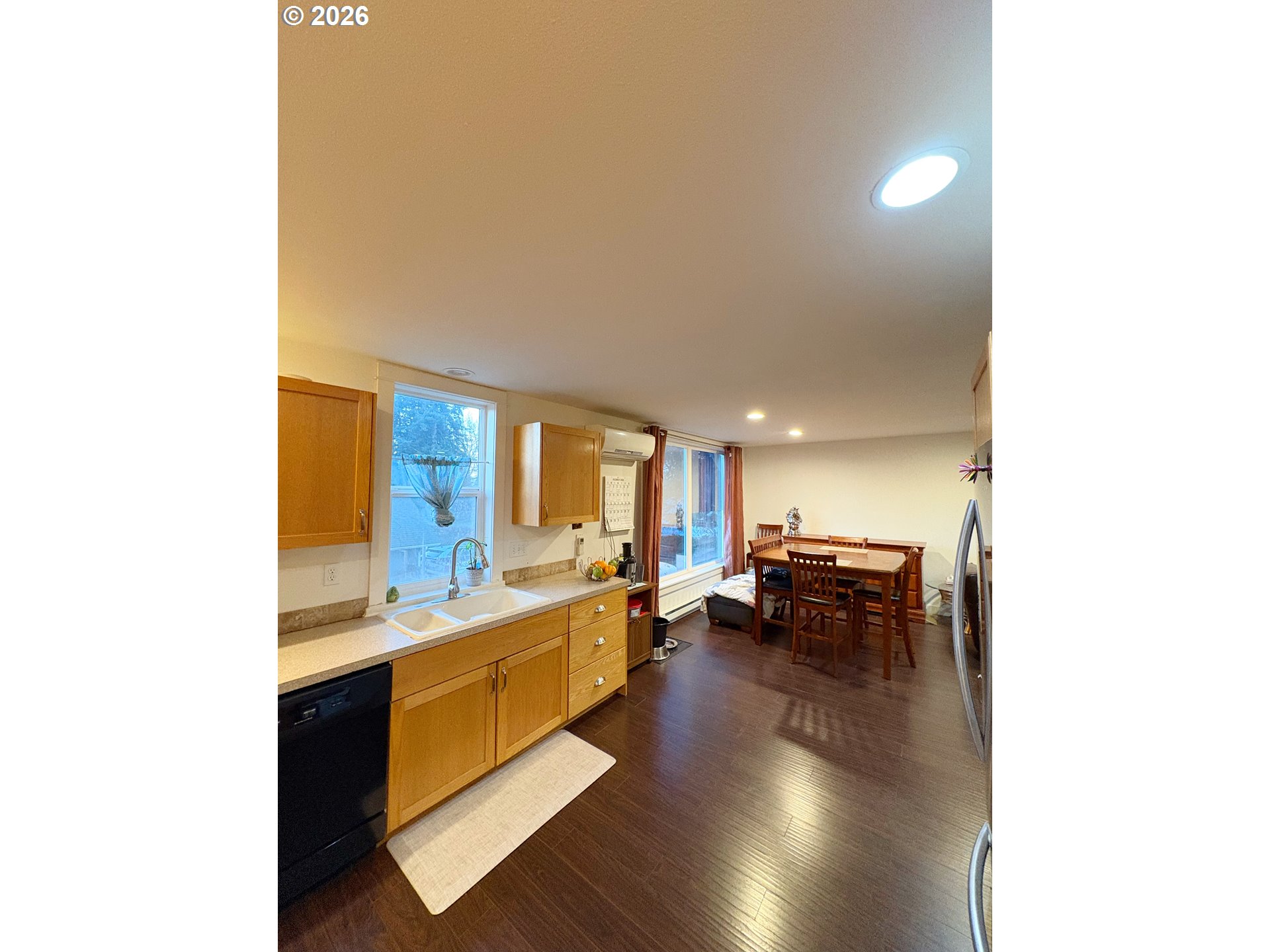 2090 Minnesota Street Eugene, OR 97402 - Photo 32 of 39 a living room with furniture and a table
