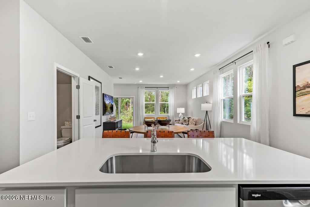 10737 Waterfield Road Jacksonville, FL 32210 - Photo 12 of 41 10629 Waterfield Road-12