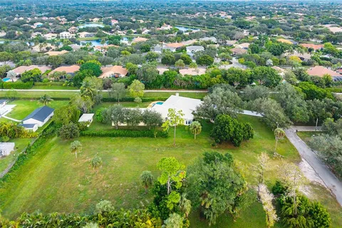 $2,000,000 | 7273 Northwest 63rd Way, Parkland, FL 33067