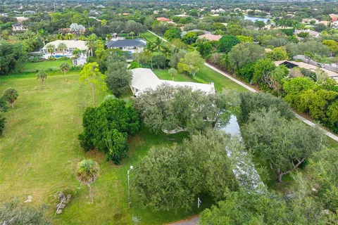 $2,000,000 | 7273 Northwest 63rd Way, Parkland, FL 33067