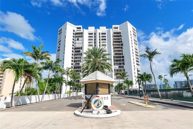 $3,425 | 300 Three Islands Boulevard, Unit 412, Hallandale Beach, FL 33009