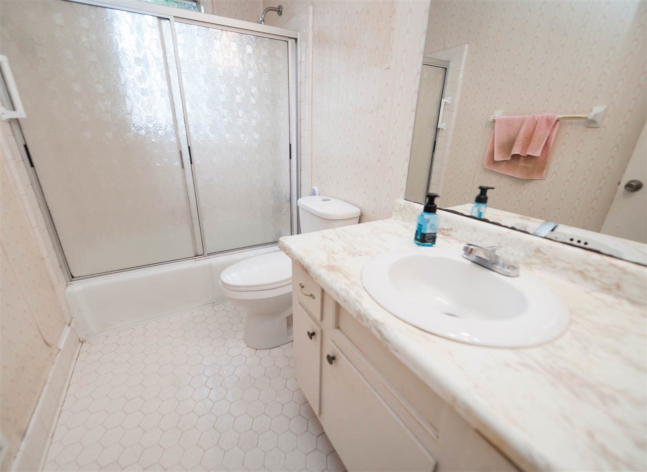 409 Butler Springs Road Greenville, SC 29615 - Photo 21 of 33 Bath
