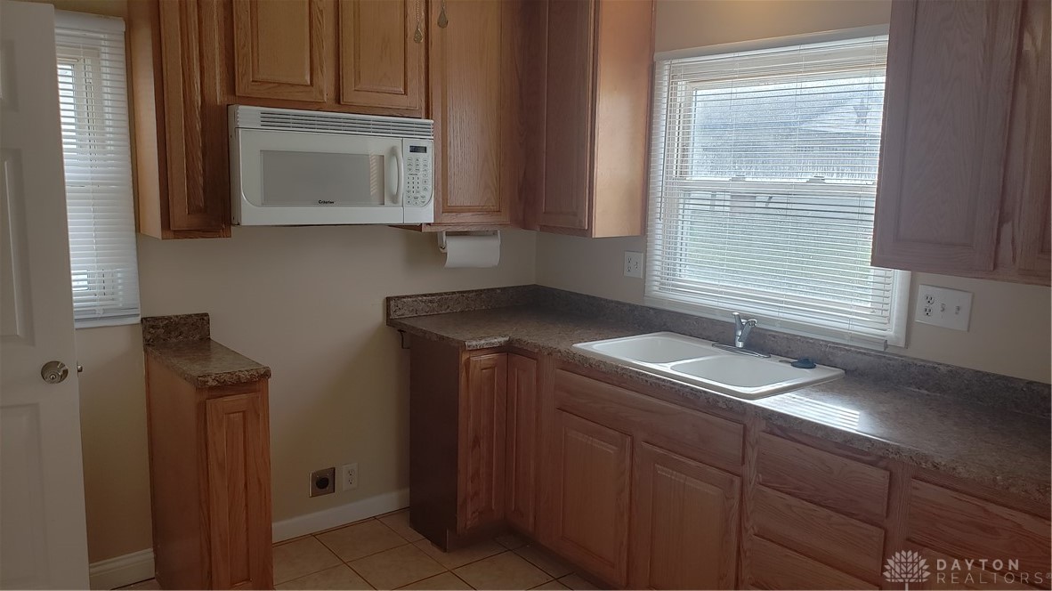 848 Wake Forest Road Riverside, OH 45431 - Photo 8 of 18