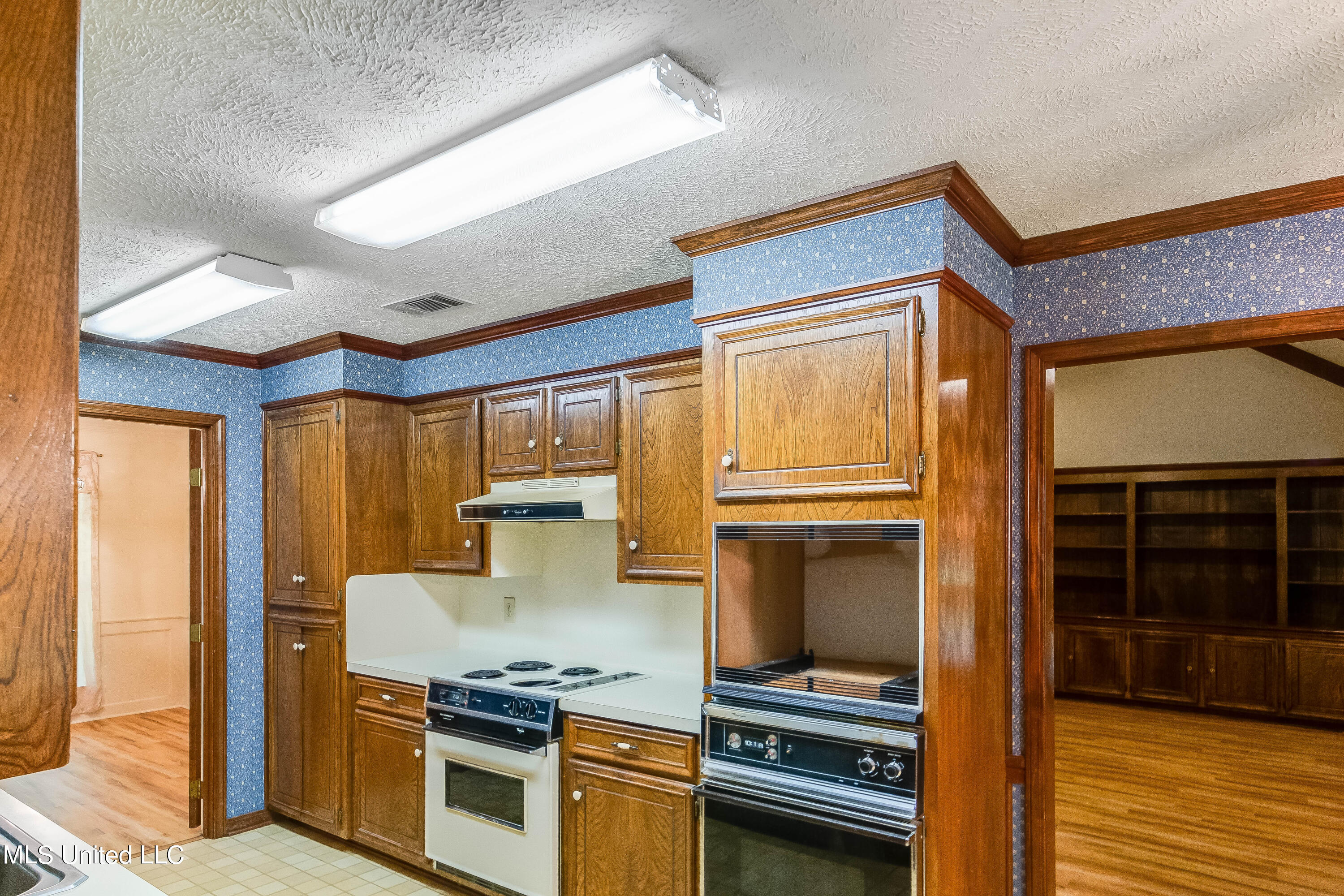 328 Springhill Drive Terry, MS 39170 - Photo 14 of 32 328 Springhill-15