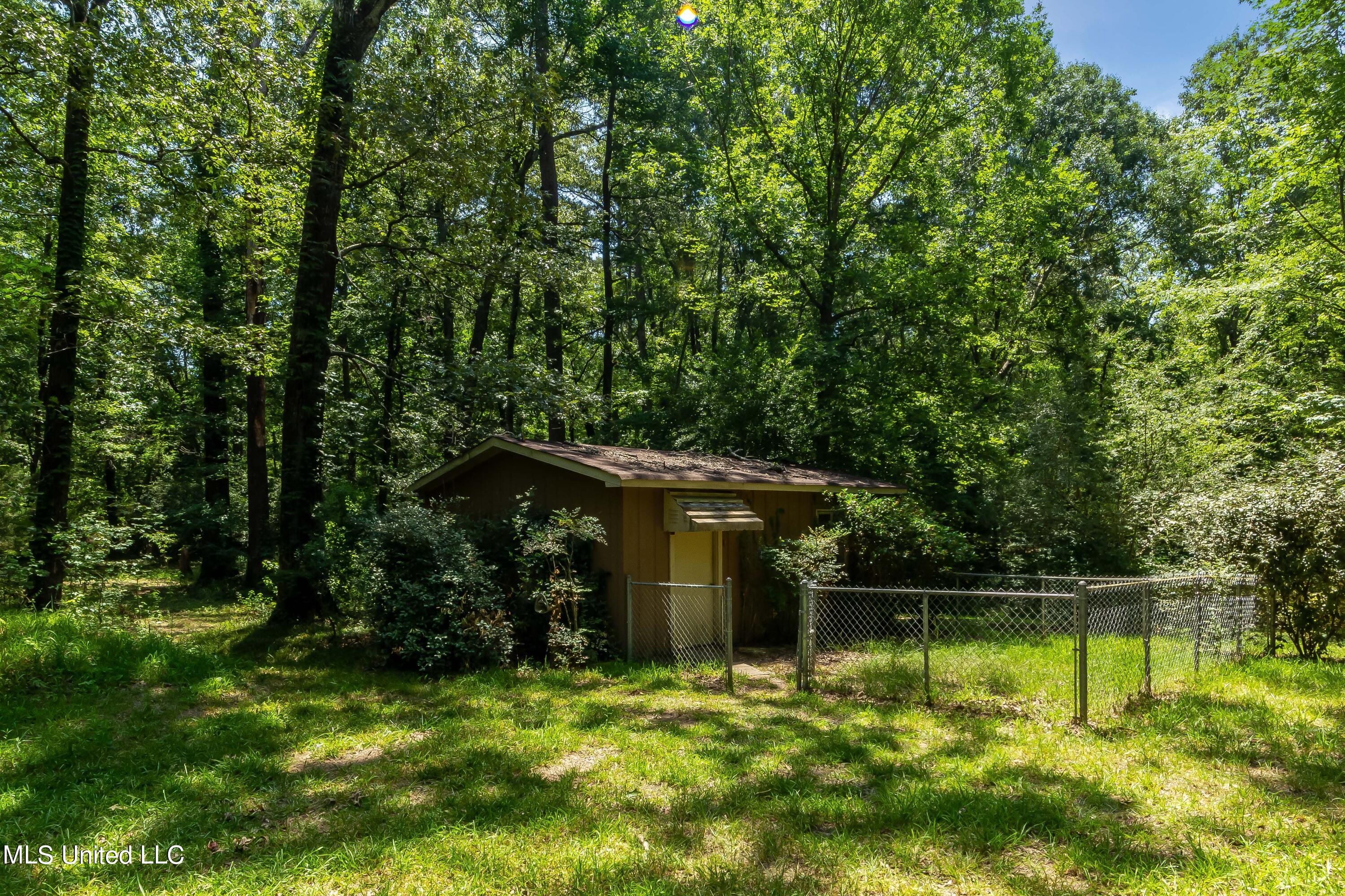 328 Springhill Drive Terry, MS 39170 - Photo 7 of 32 328 Springhill-8