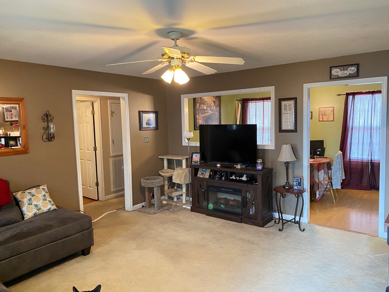 2102 Bennett Court Columbia, TN 38401 - Photo 19 of 19 a living room with furniture and a flat screen tv