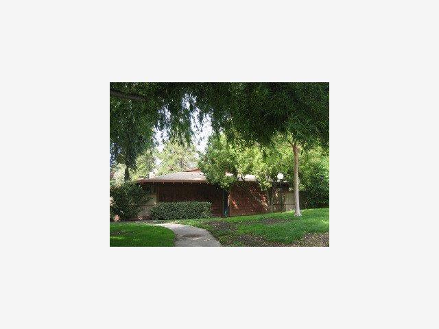 500 West Middlefield Road, Unit 11 Mountain View, CA 94043 - Photo 1 of 1