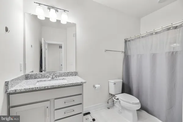 $619,038 | 43255 Farringdon Square, Ashburn, VA 20148