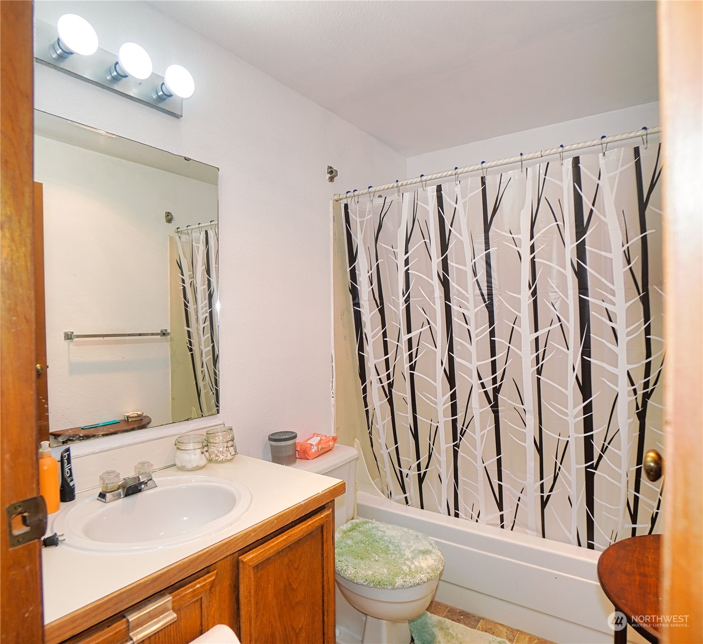 24914 109th Place Southeast, Unit 34C Kent, WA 98030 - Photo 21 of 38 a bathroom with a sink toilet and shower