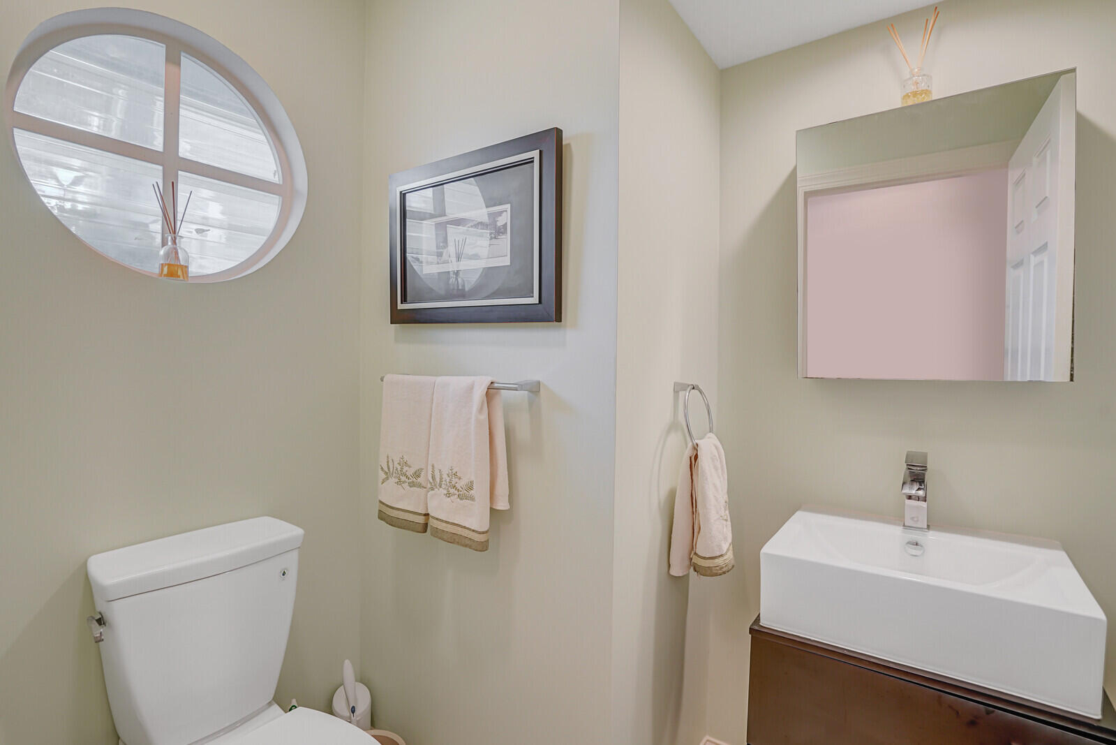 1007 Ocean Dunes Circle Jupiter, FL 33477 - Photo 18 of 44 Bathroom