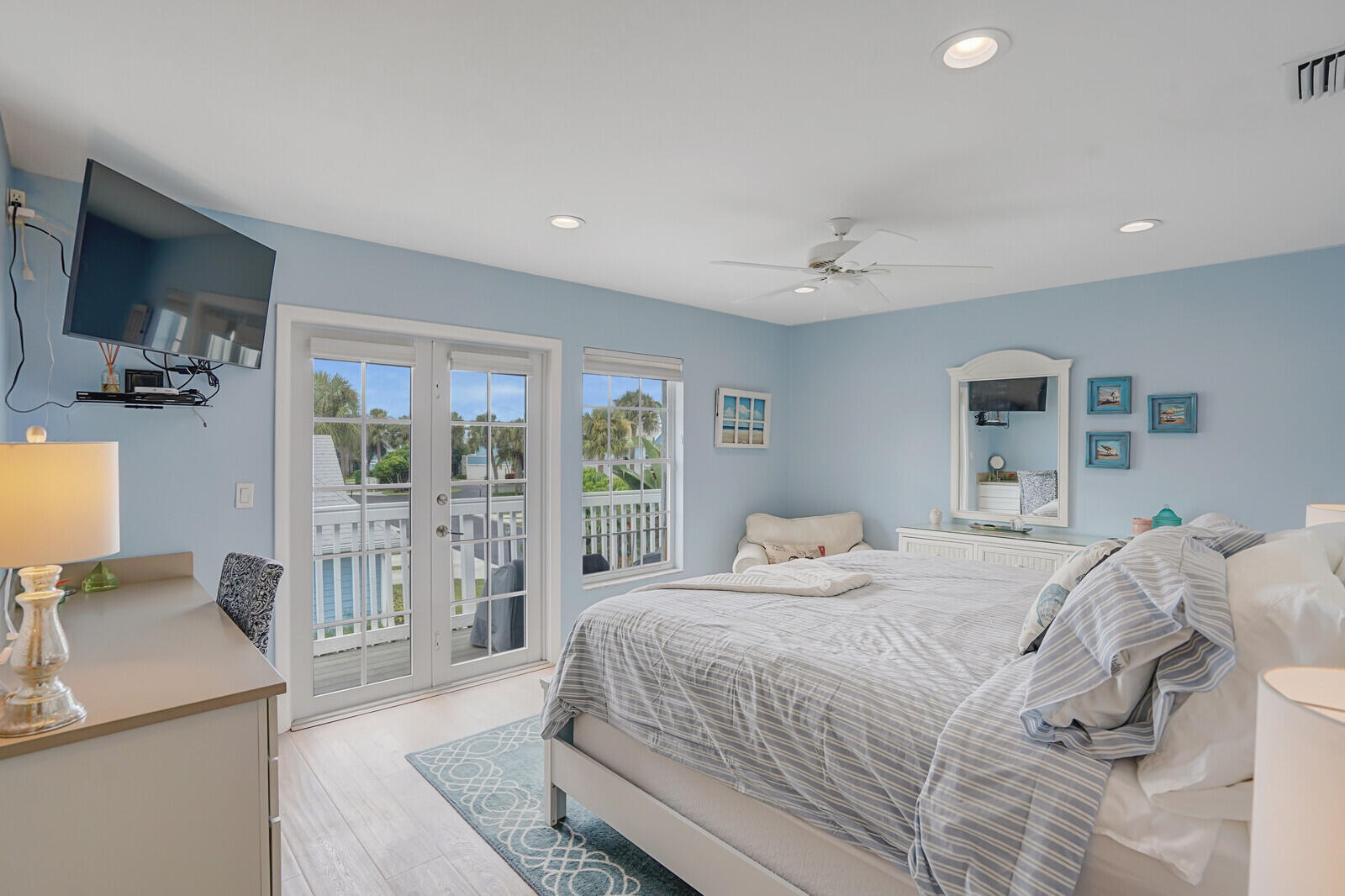 1007 Ocean Dunes Circle Jupiter, FL 33477 - Photo 19 of 44 Primary Bedroom