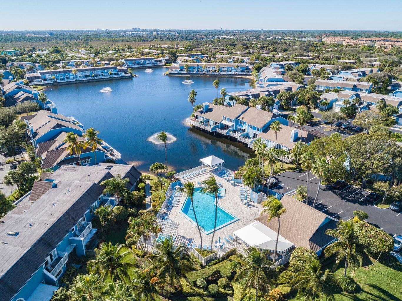 1007 Ocean Dunes Circle Jupiter, FL 33477 - Photo 43 of 44 Aerial