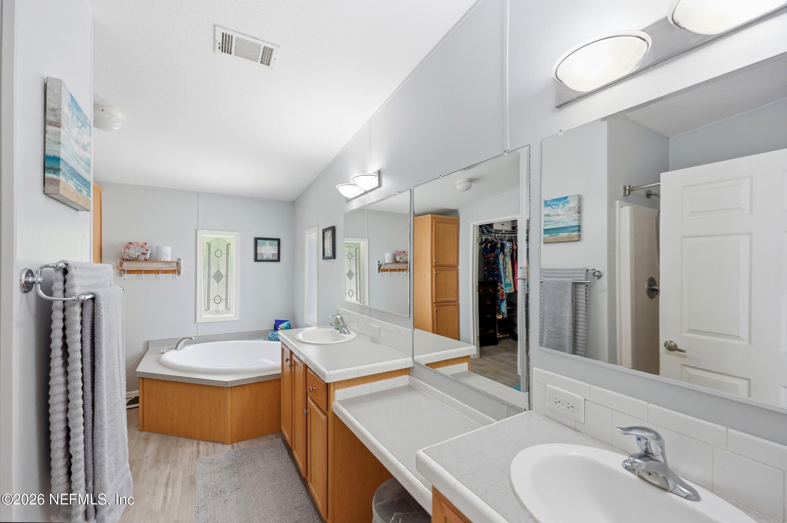11920 Acosta Road Jacksonville, FL 32223 - Photo 22 of 47 Primary Bathroom