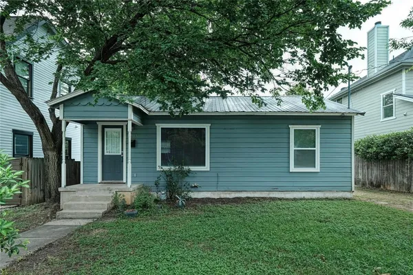 $2,450 | 2705 La Mesa Drive, Austin, TX 78704