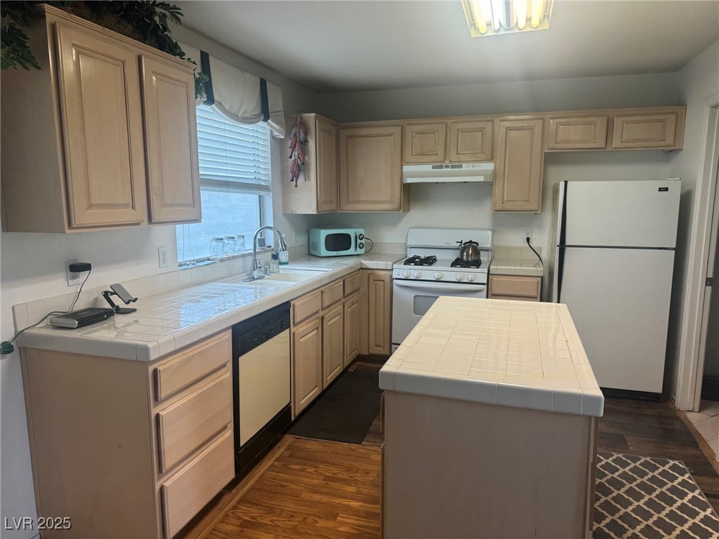 5436 Winning Spirit Las Vegas, NV 89113 - Photo 5 of 25