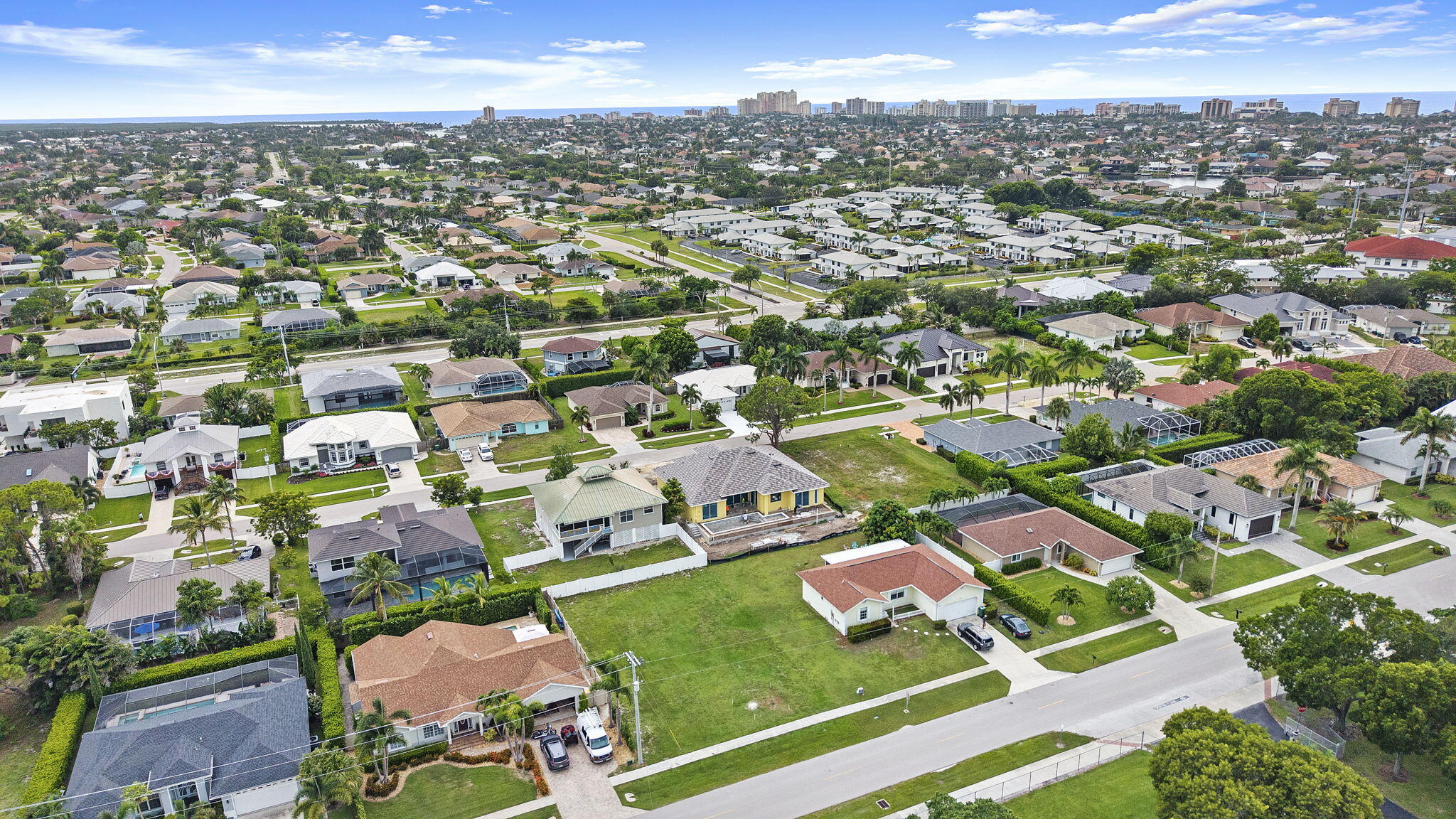 1437 Bermuda Road Marco Island, FL 34145 - Photo 5 of 8 4-web-or-mls-DJI_20260804170441_0070_D
