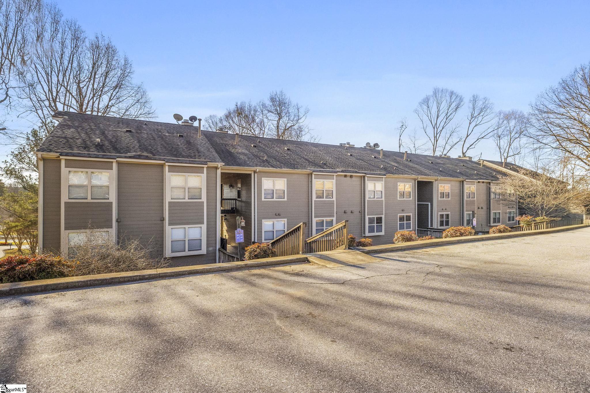 109 Captains Way Anderson, SC 29625 - Photo 2 of 36
