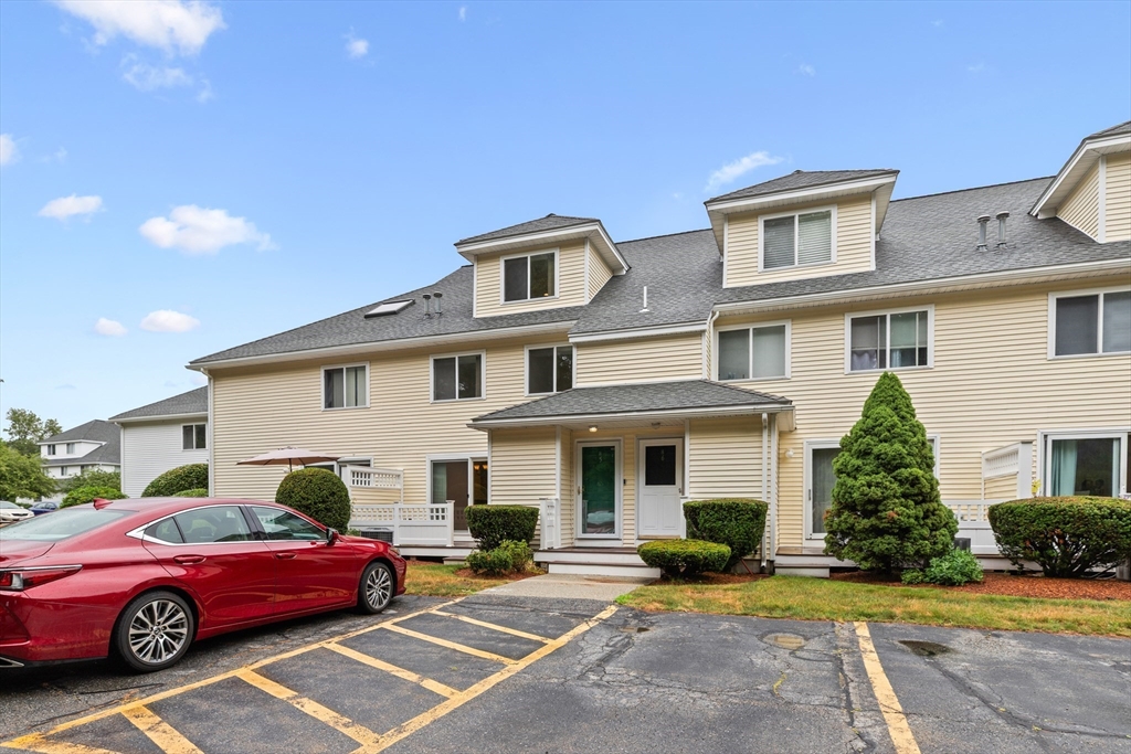360 Littleton Road, Unit H5 Chelmsford, MA 01824 - Photo 1 of 32