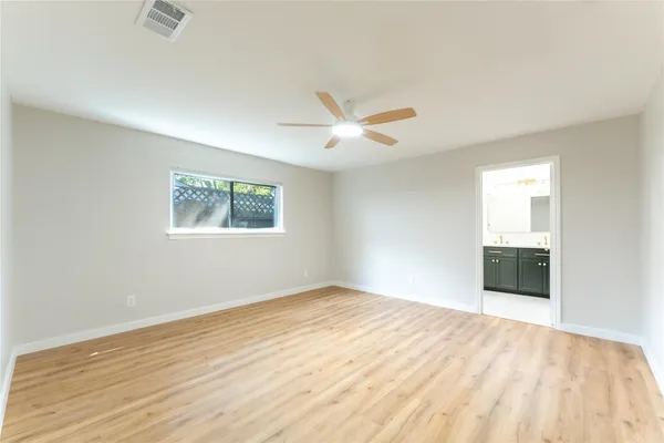 $3,800 | 6119 South Braeswood Boulevard, Houston, TX 77096