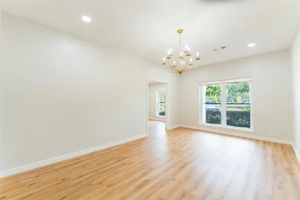 $3,800 | 6119 South Braeswood Boulevard, Houston, TX 77096