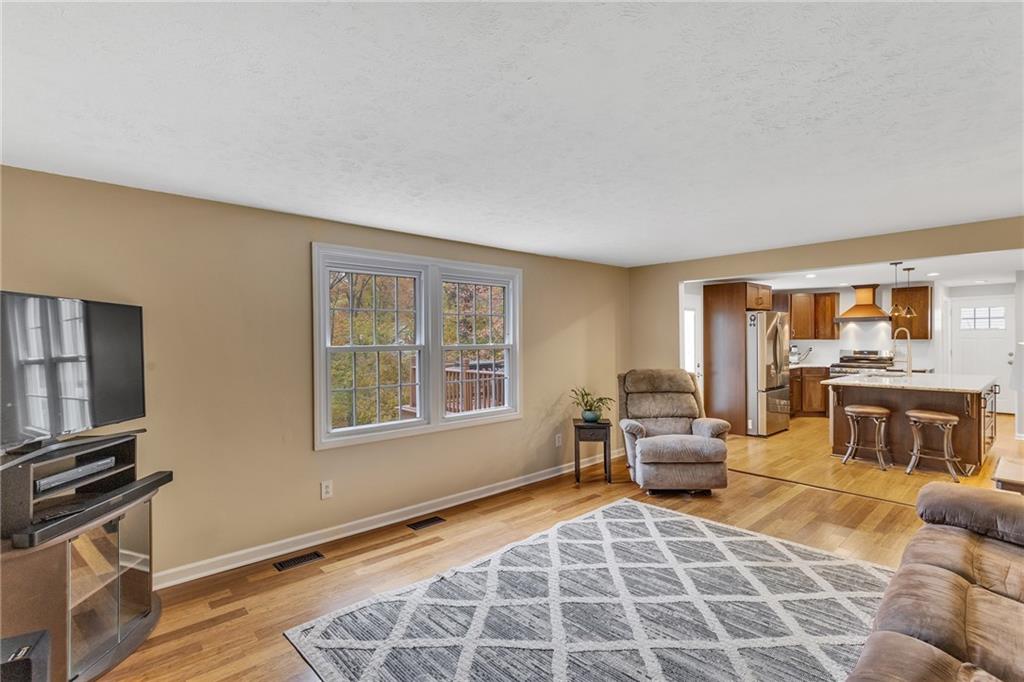 5866 Claridge Road Export, PA 15632 - Photo 13 of 34