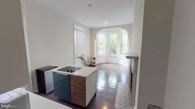 a view of utility room with washer and dryer
