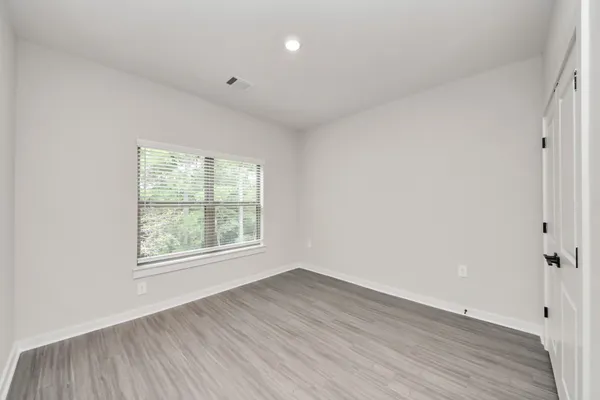 $1,729 | 7711 Longmire Road, Unit 155, Conroe, TX 77304