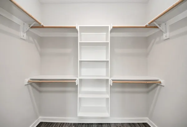 $1,729 | 7711 Longmire Road, Unit 155, Conroe, TX 77304