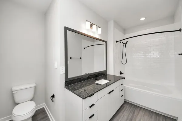 $1,729 | 7711 Longmire Road, Unit 155, Conroe, TX 77304
