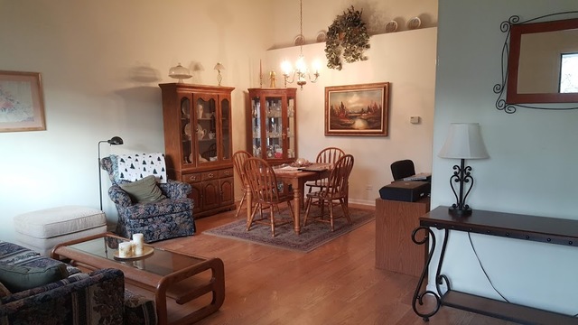 792 Trinity Court Carol Stream, IL 60188 - Photo 2 of 12