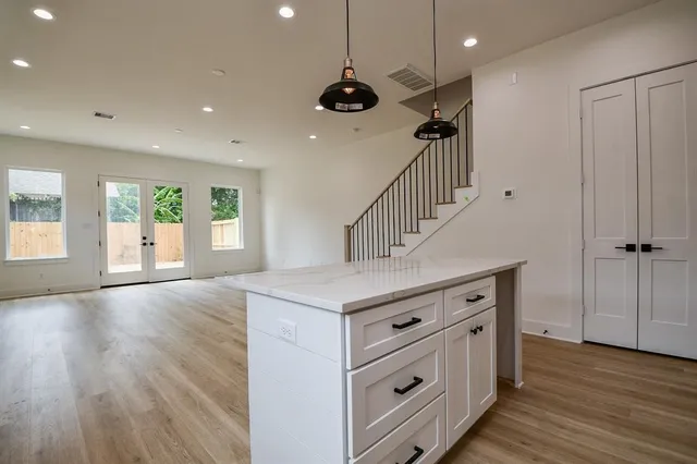 $2,450 | 2305 Maury Street, Houston, TX 77026