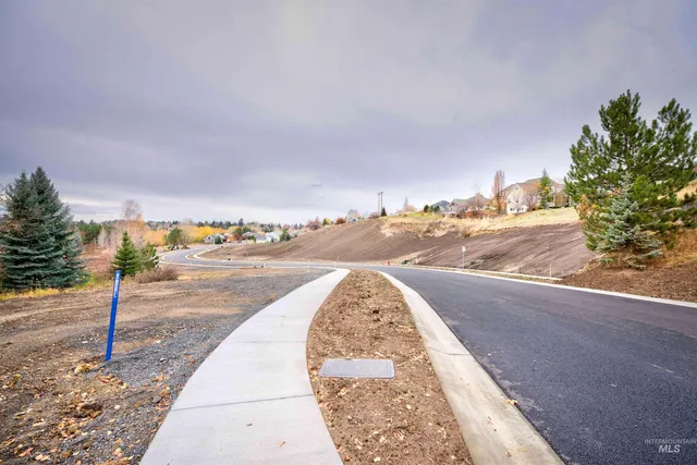 $85,000 | 2060 West View Drive, Moscow, ID 83843