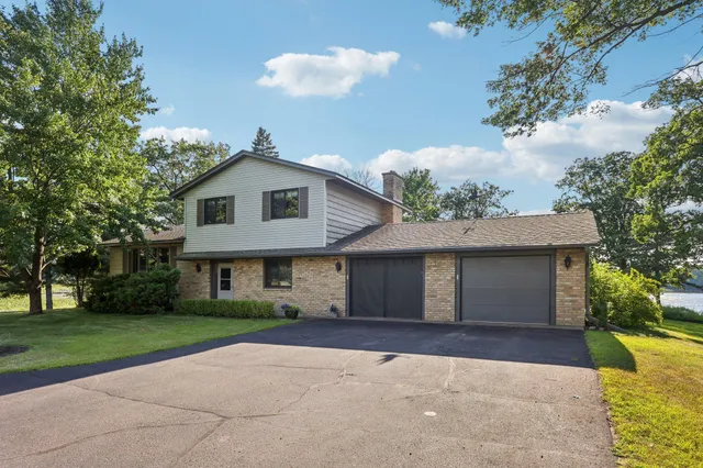 $599,900 | 3225 465th Street, Harris, MN 55032