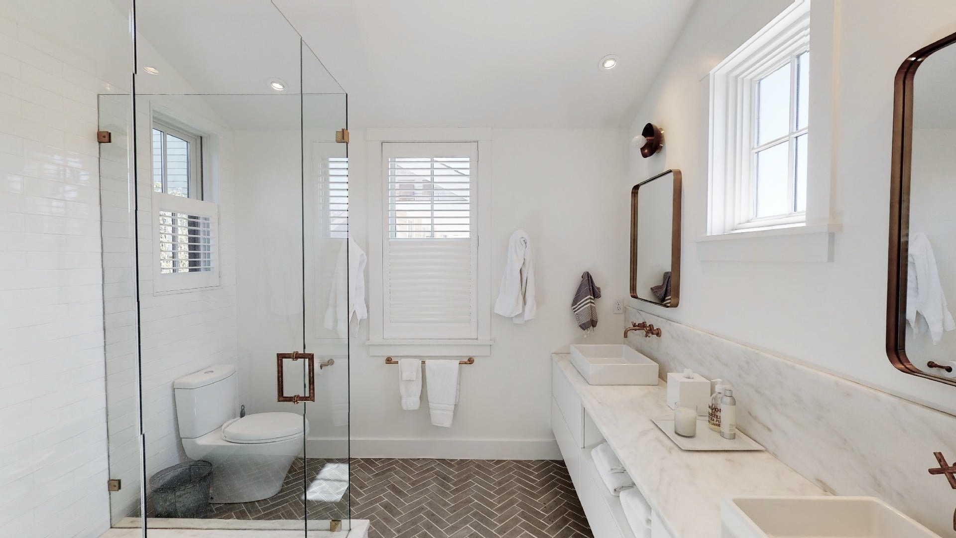 33 Pilgrim Road Nantucket, MA 02554 - Photo 28 of 63 master bathroom