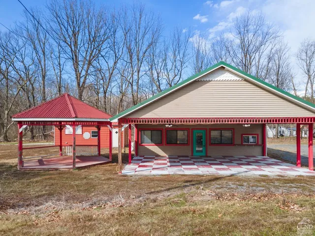 $338,100 | 5806-5816 Highway 23, Cairo, NY 12405