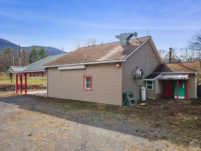 $338,100 | 5806-5816 Highway 23, Cairo, NY 12405