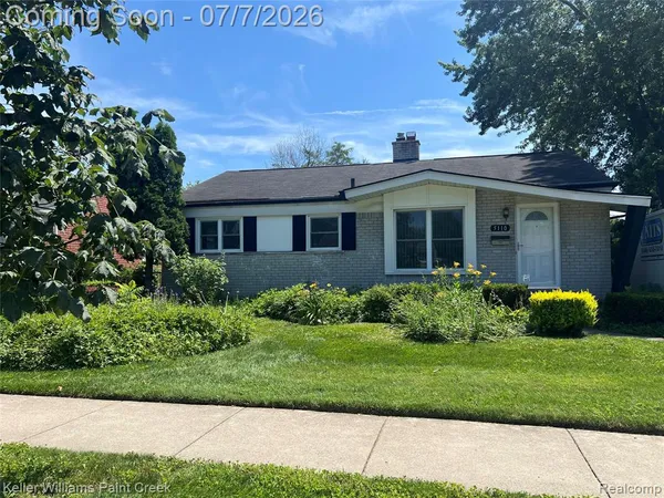 $175,000 | 5110 Lyons Circle West, Warren, MI 48092