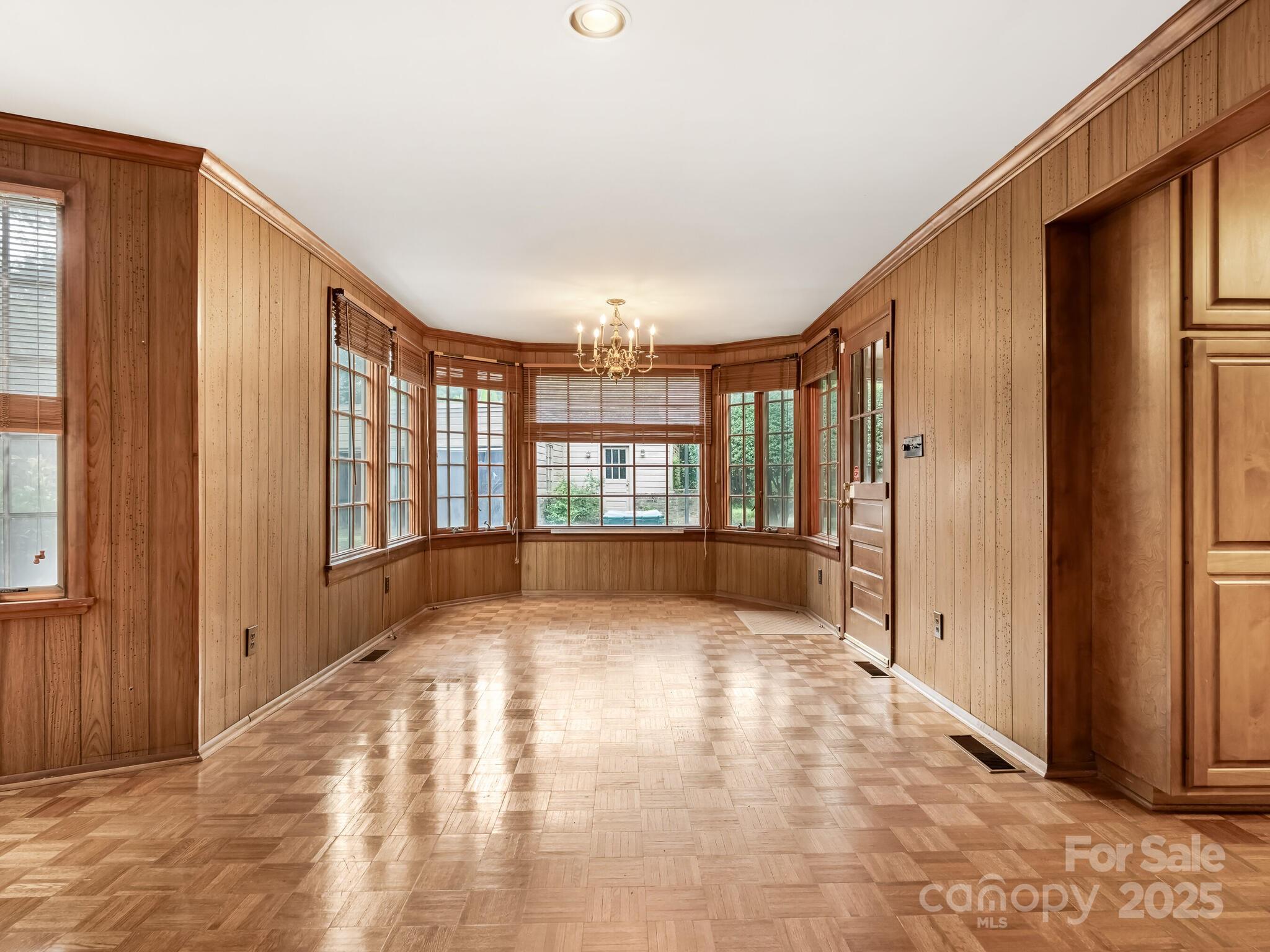1950 Overhill Road Charlotte, NC 28211 - Photo 12 of 34 Gallery Image 12