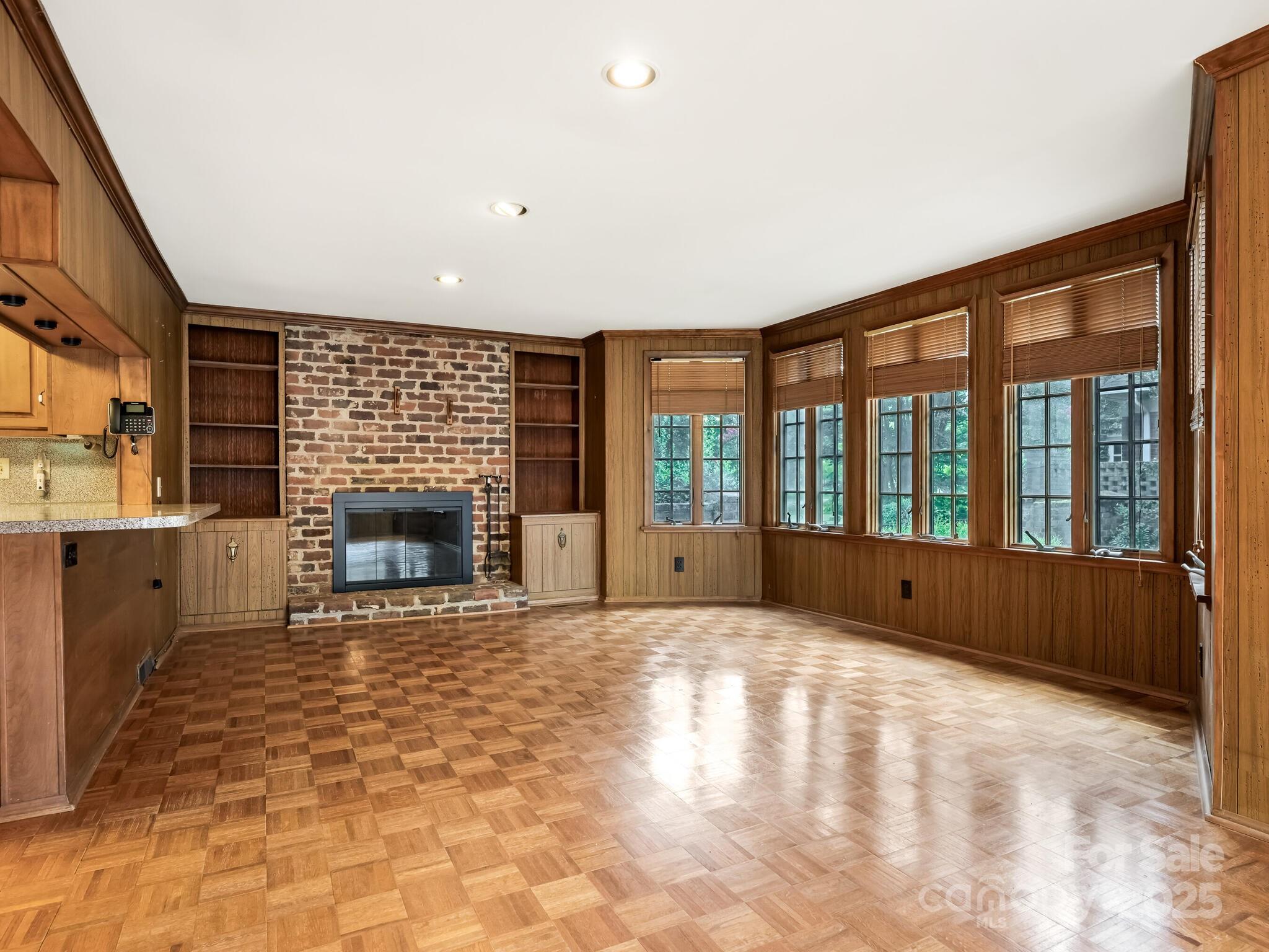 1950 Overhill Road Charlotte, NC 28211 - Photo 13 of 34 Gallery Image 13