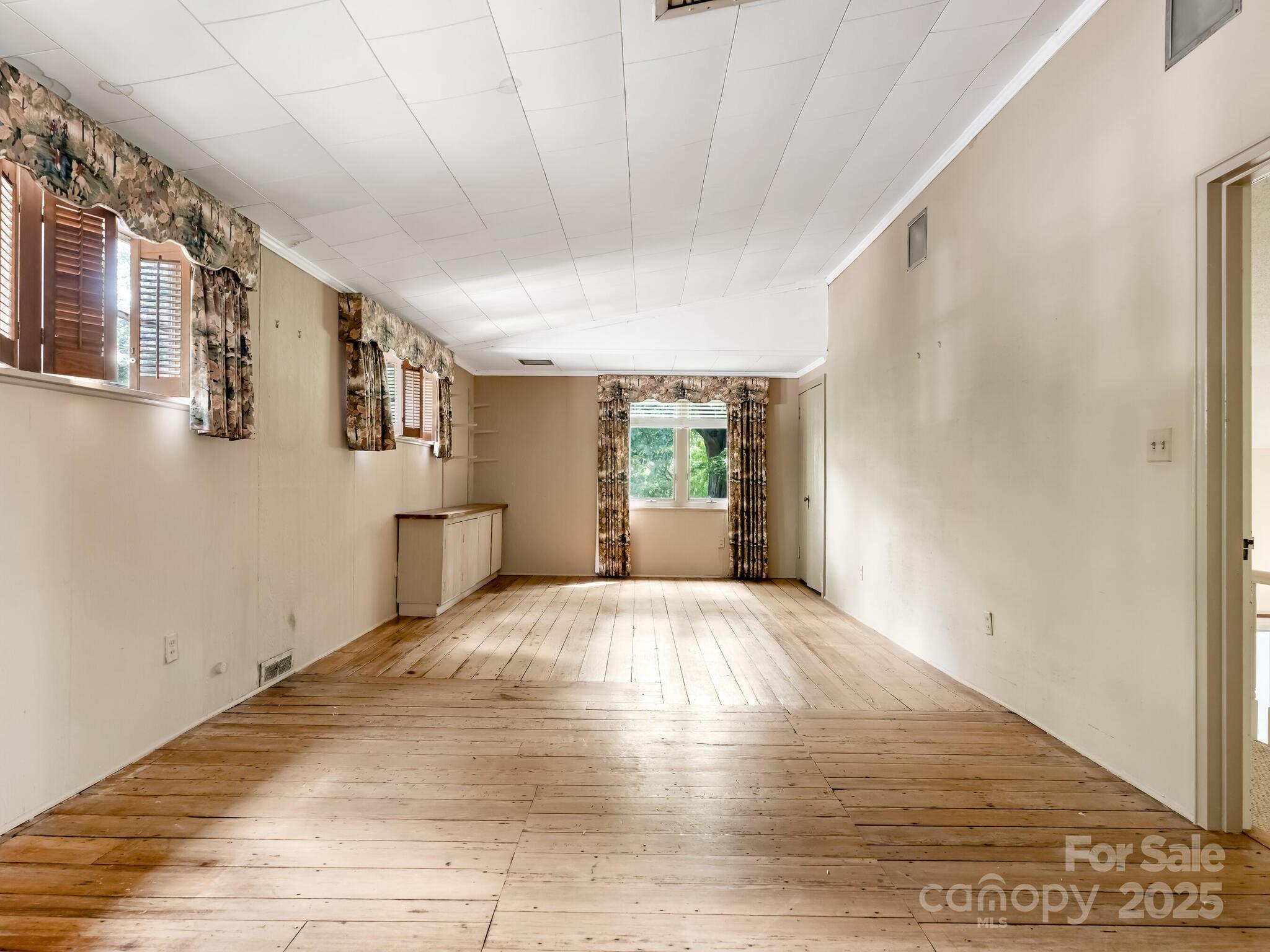 1950 Overhill Road Charlotte, NC 28211 - Photo 21 of 34 Gallery Image 21