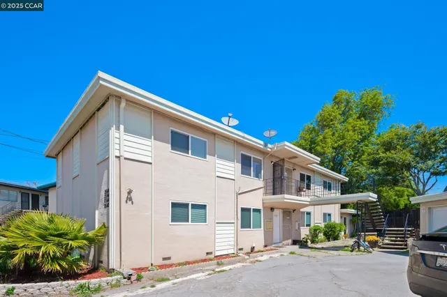 $2,300 | 2544 Denning Court, Castro Valley, CA 94546
